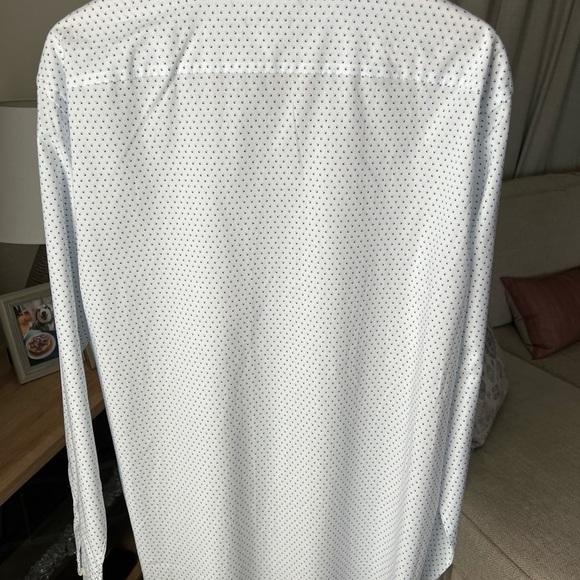 Tommy Hilfiger Men’s Aruba White W/Blue Design L/S Button Up 16.5, 34/35 NWT $75 - Picture 8 of 14